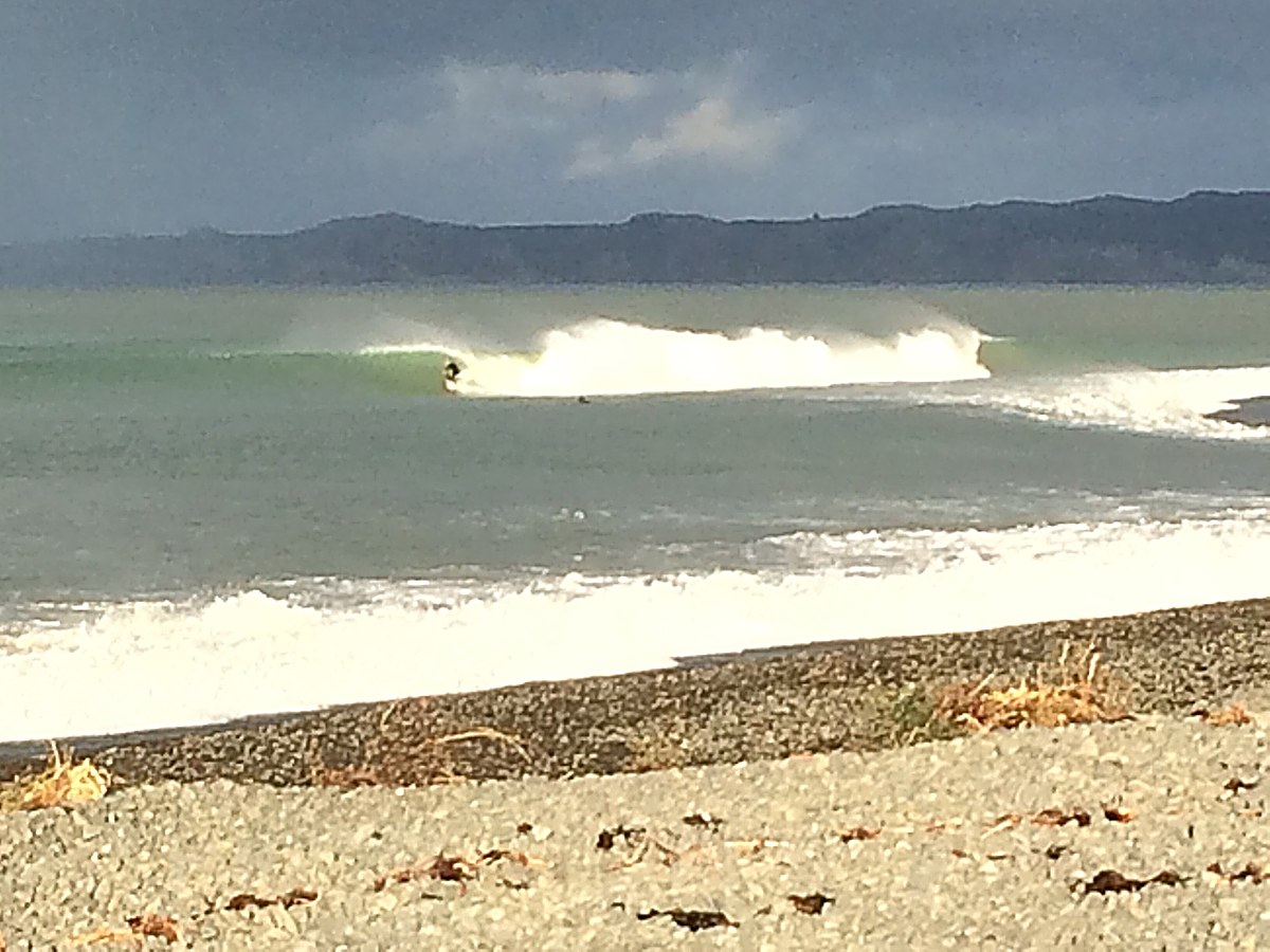 Awatoto surf spot