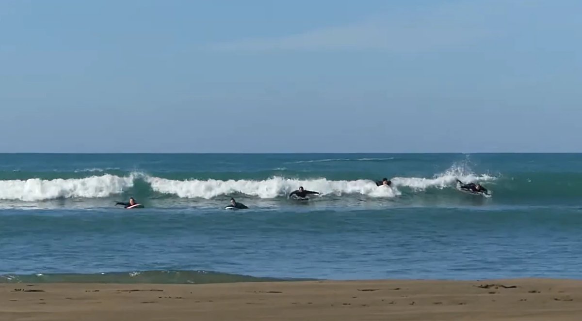 Rangiwhakaoma / Castlepoint surf, Rangiwhakaoma / Castlepoint surf spot, Wellington / Wairarapa, New Zealand.